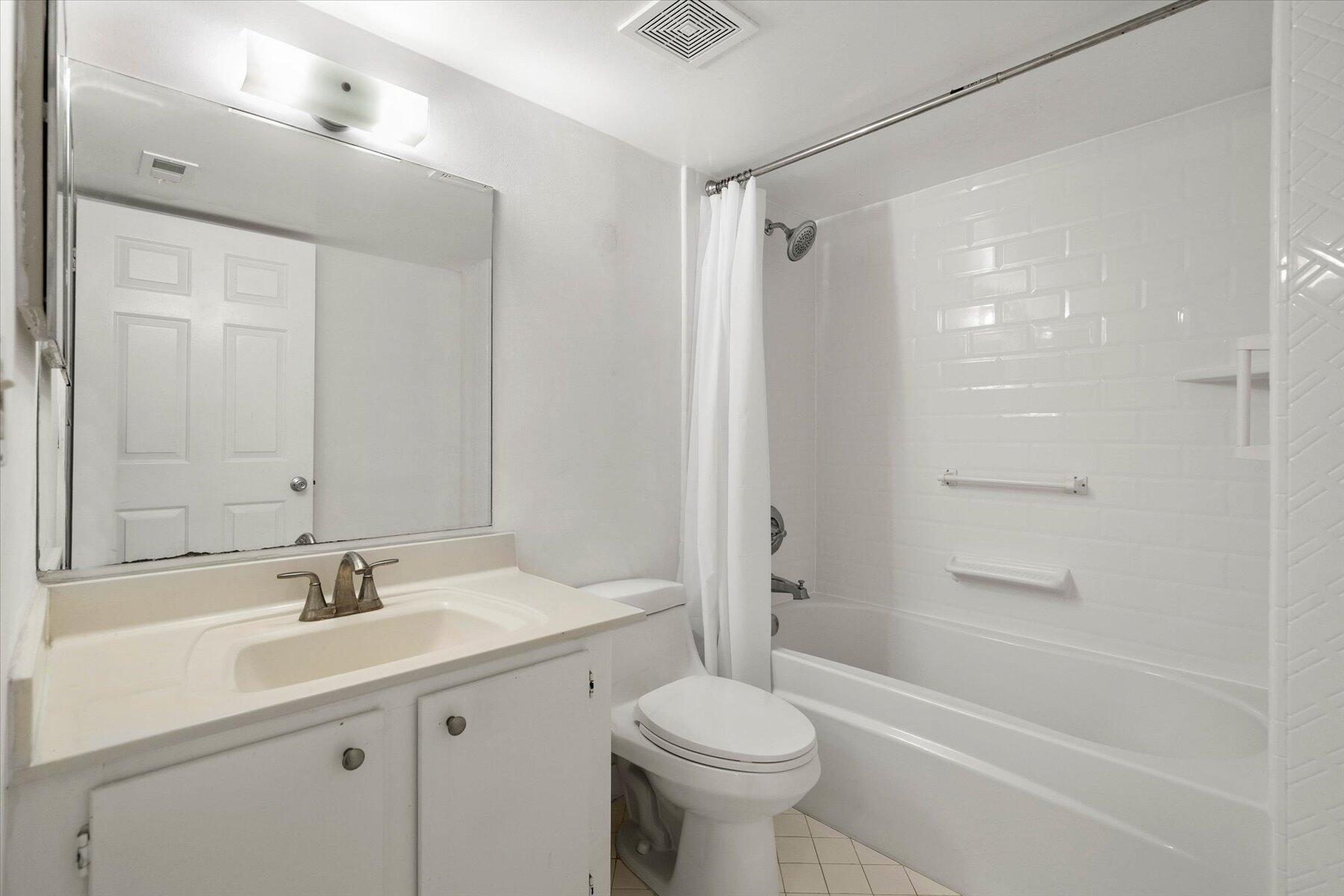 3355 Jaywood Terrace J-1130