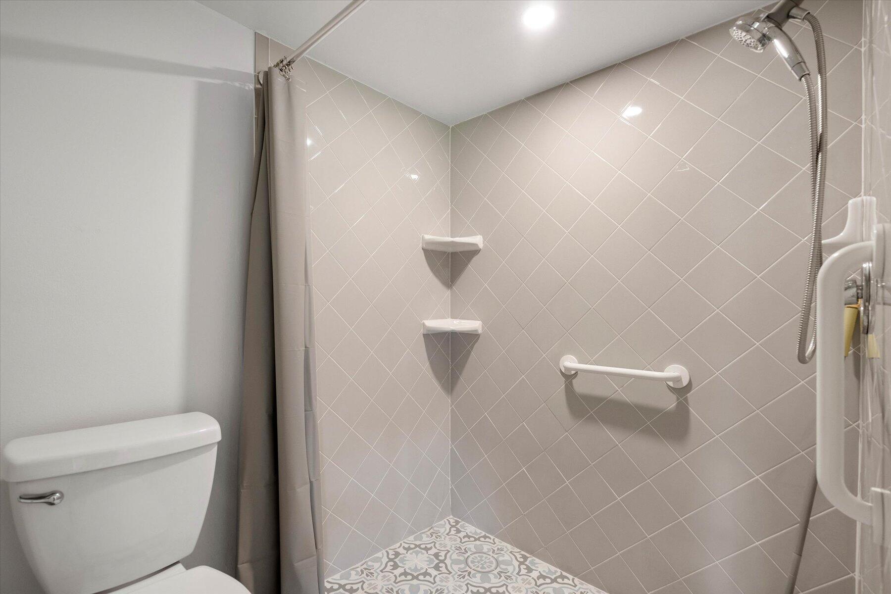 3355 Jaywood Terrace J-1130