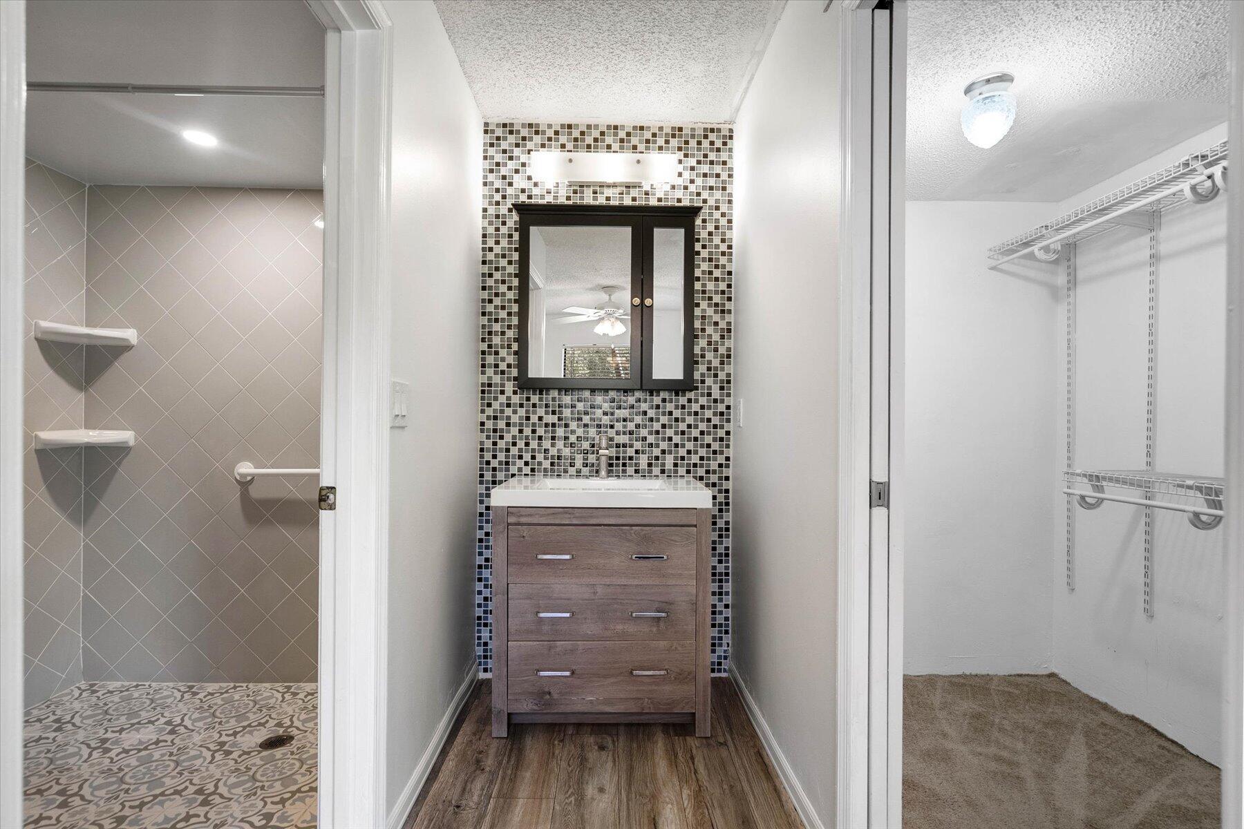 3355 Jaywood Terrace J-1130