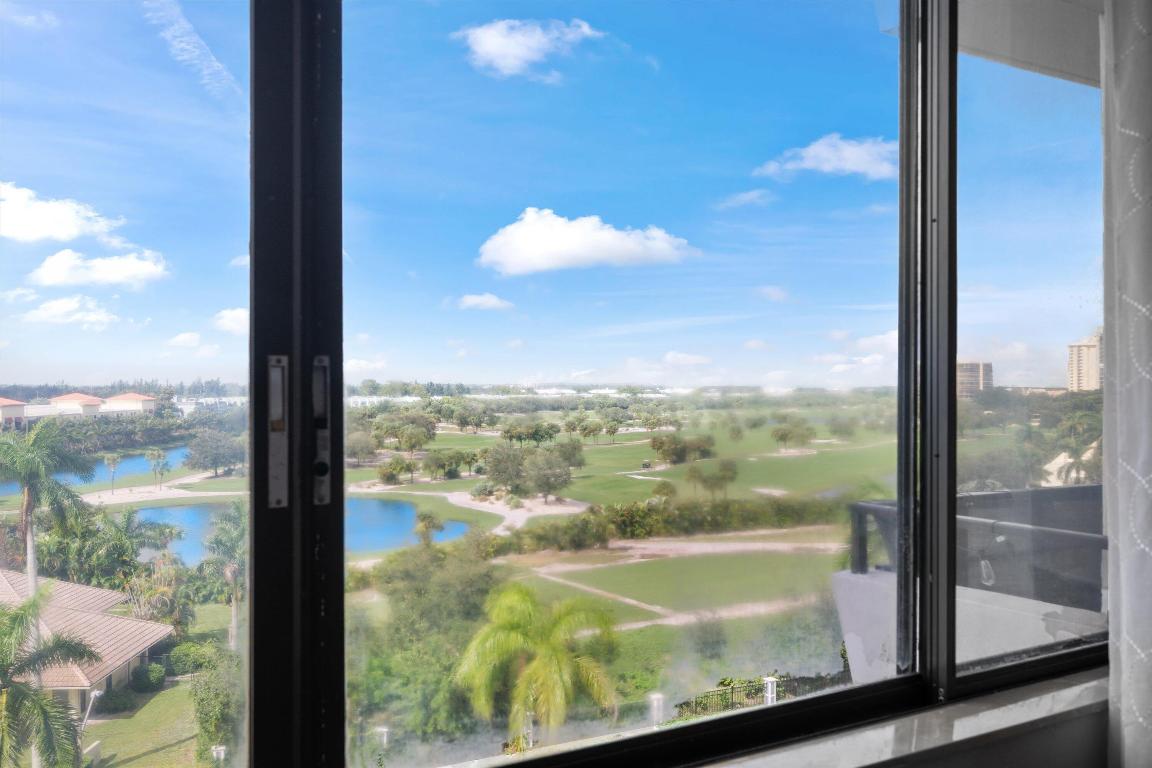 1500 Presidential Way 702