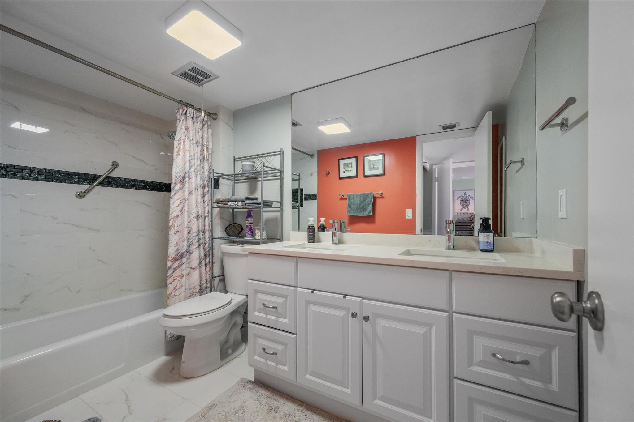 1500 Presidential Way 702