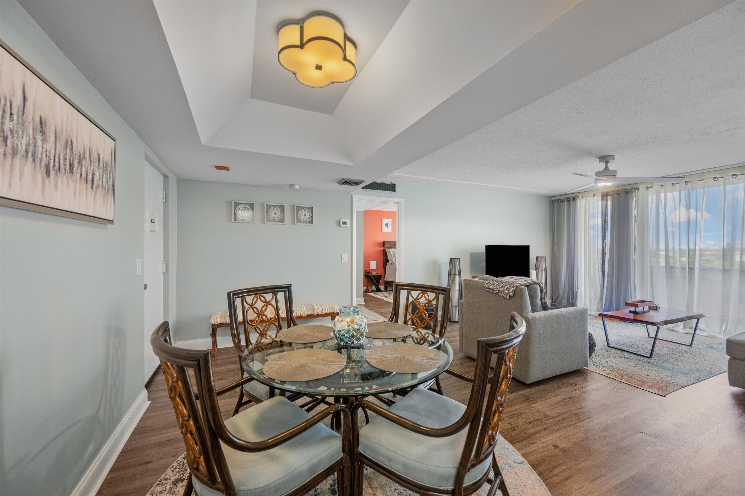 1500 Presidential Way 702