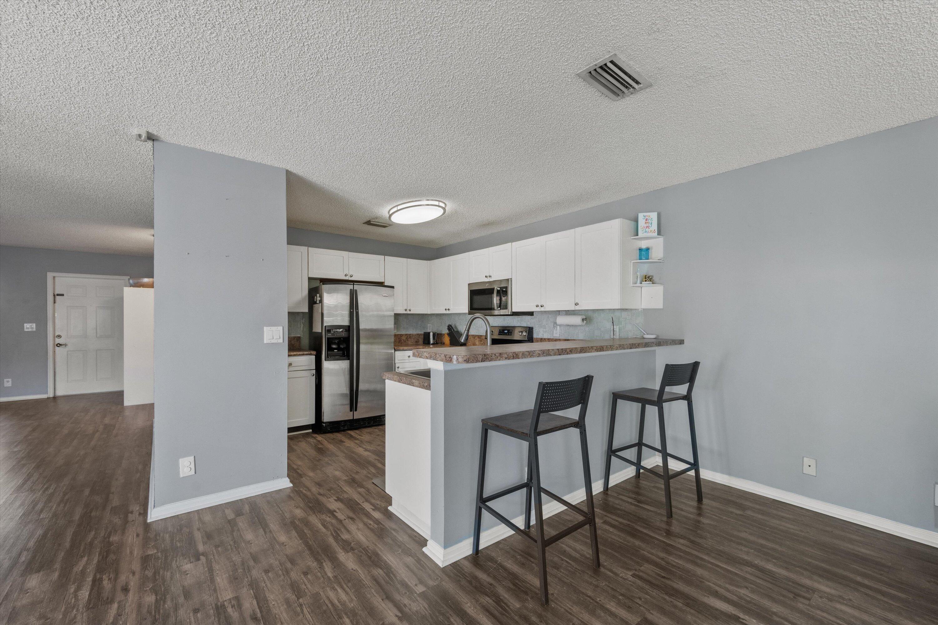 3464 Commodore Court