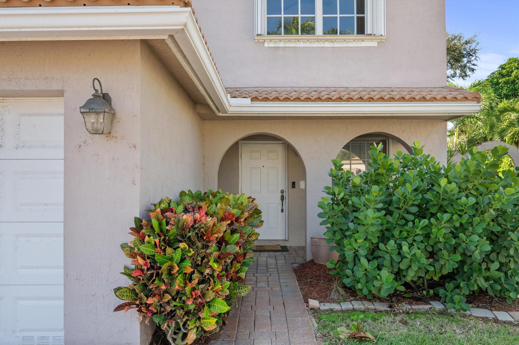 3464 Commodore Court