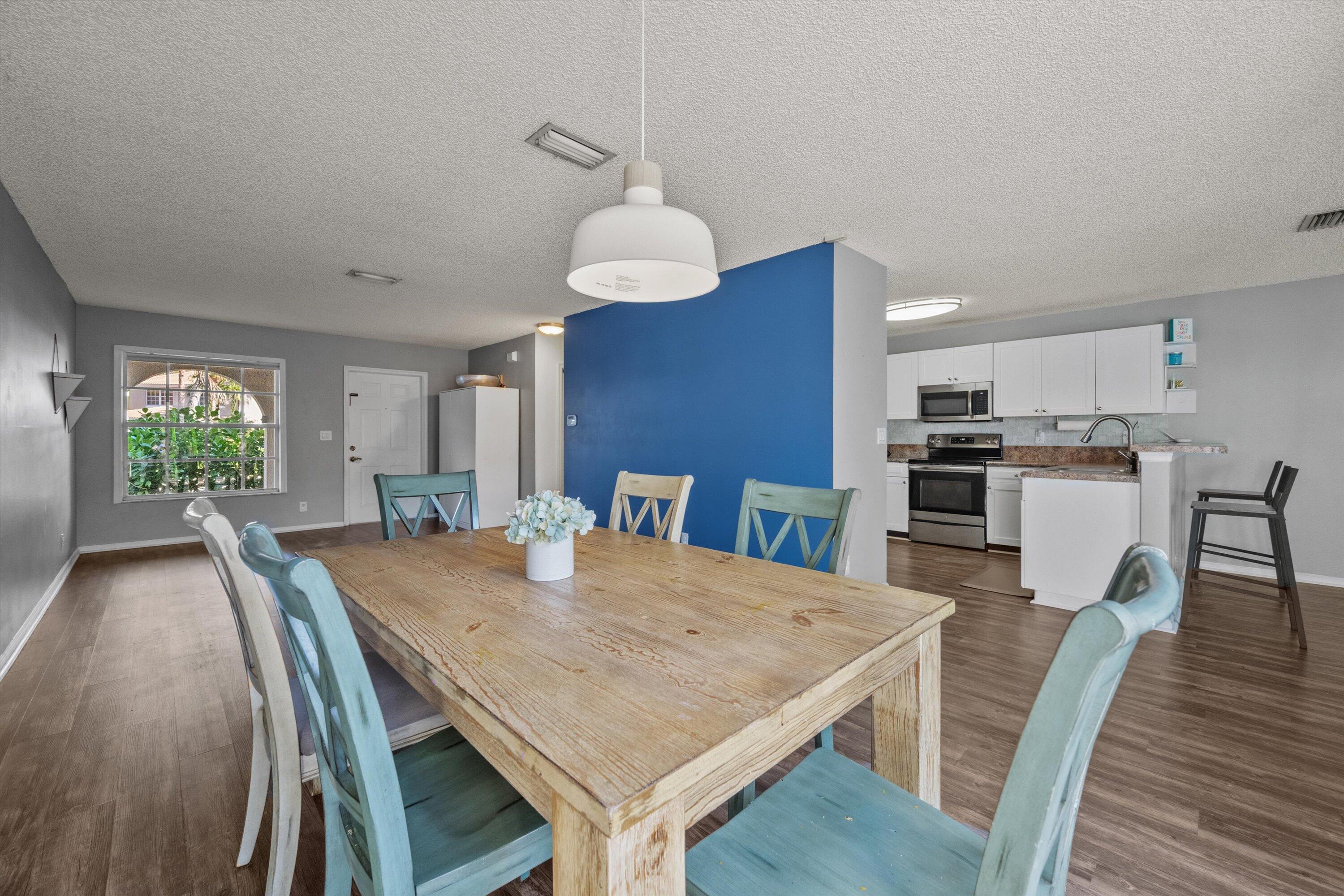 3464 Commodore Court