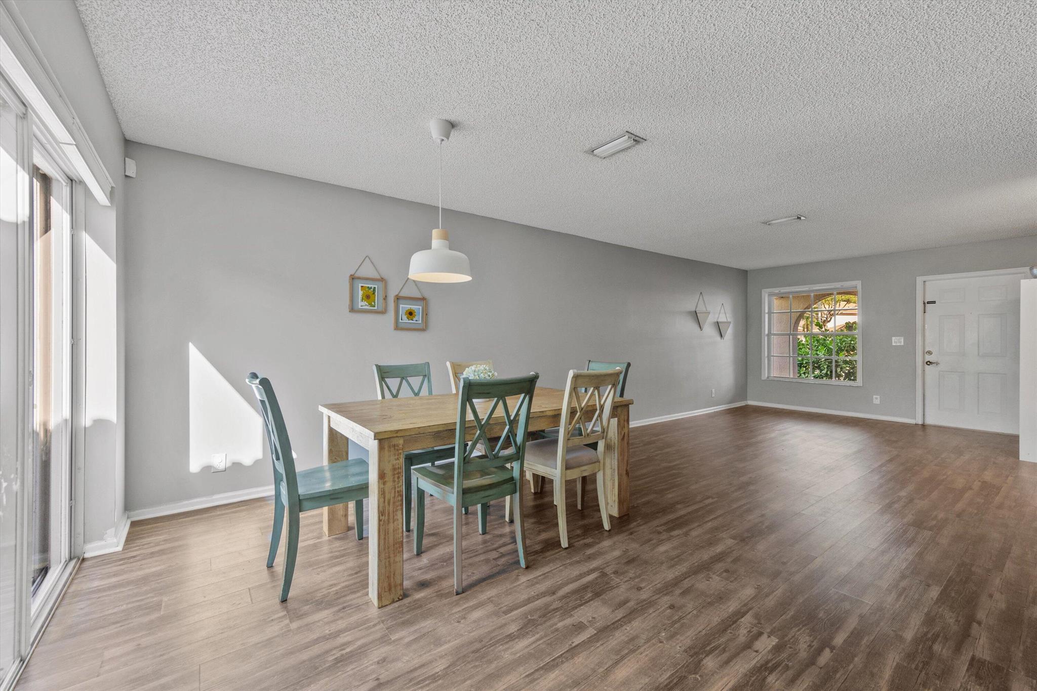 3464 Commodore Court