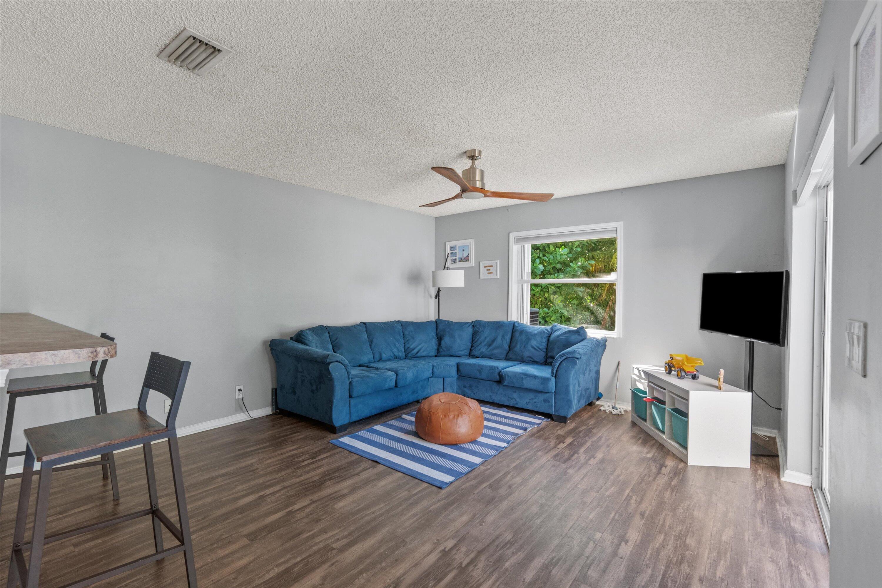 3464 Commodore Court