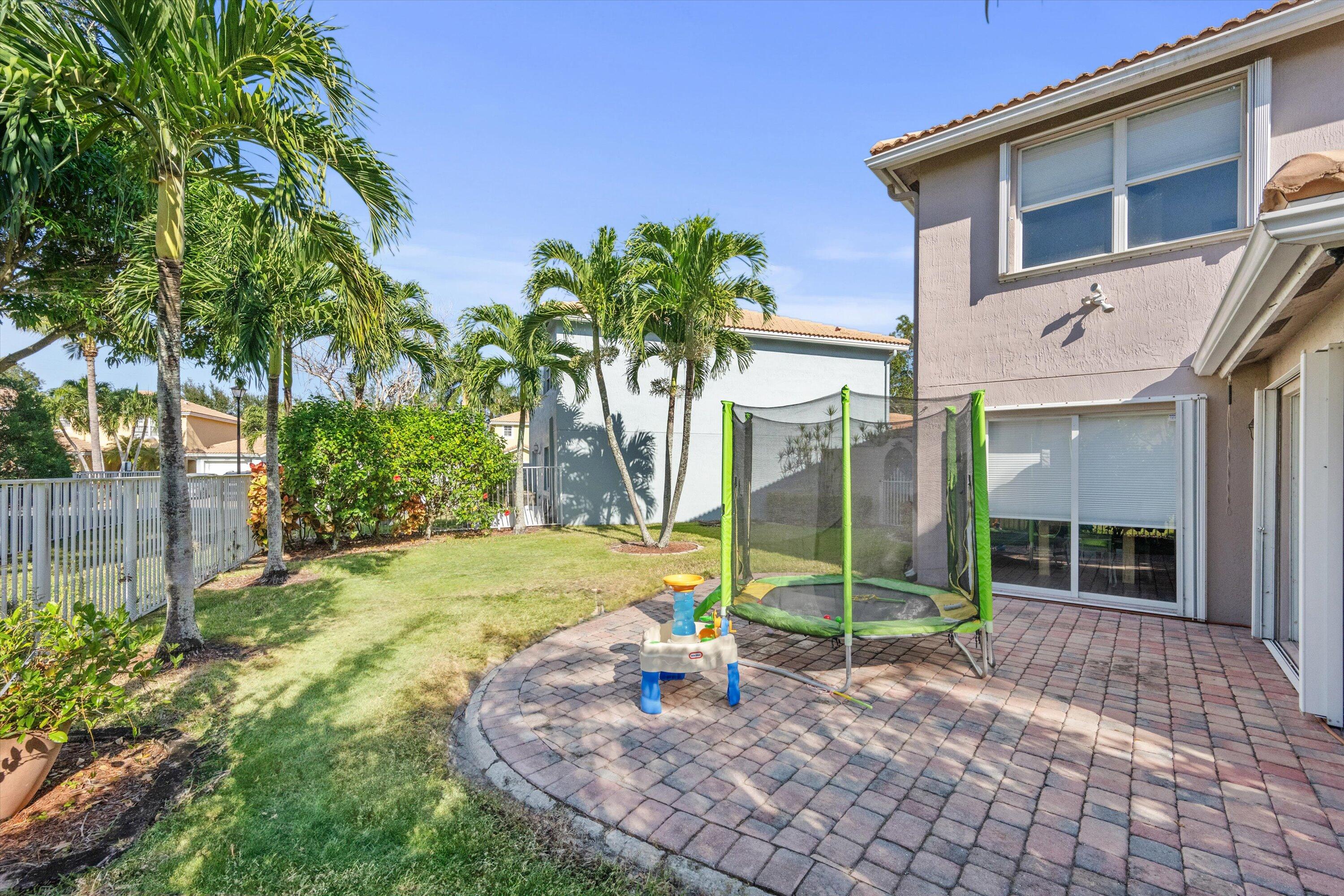 3464 Commodore Court