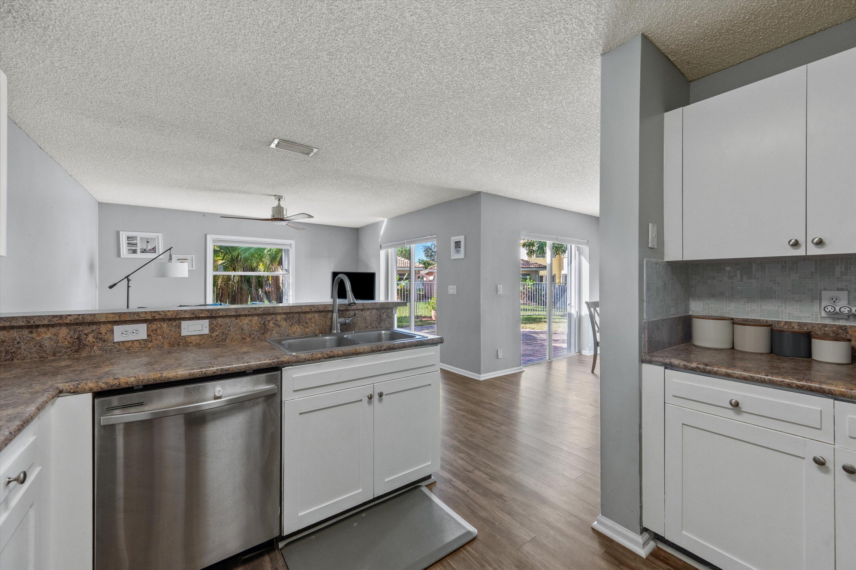 3464 Commodore Court