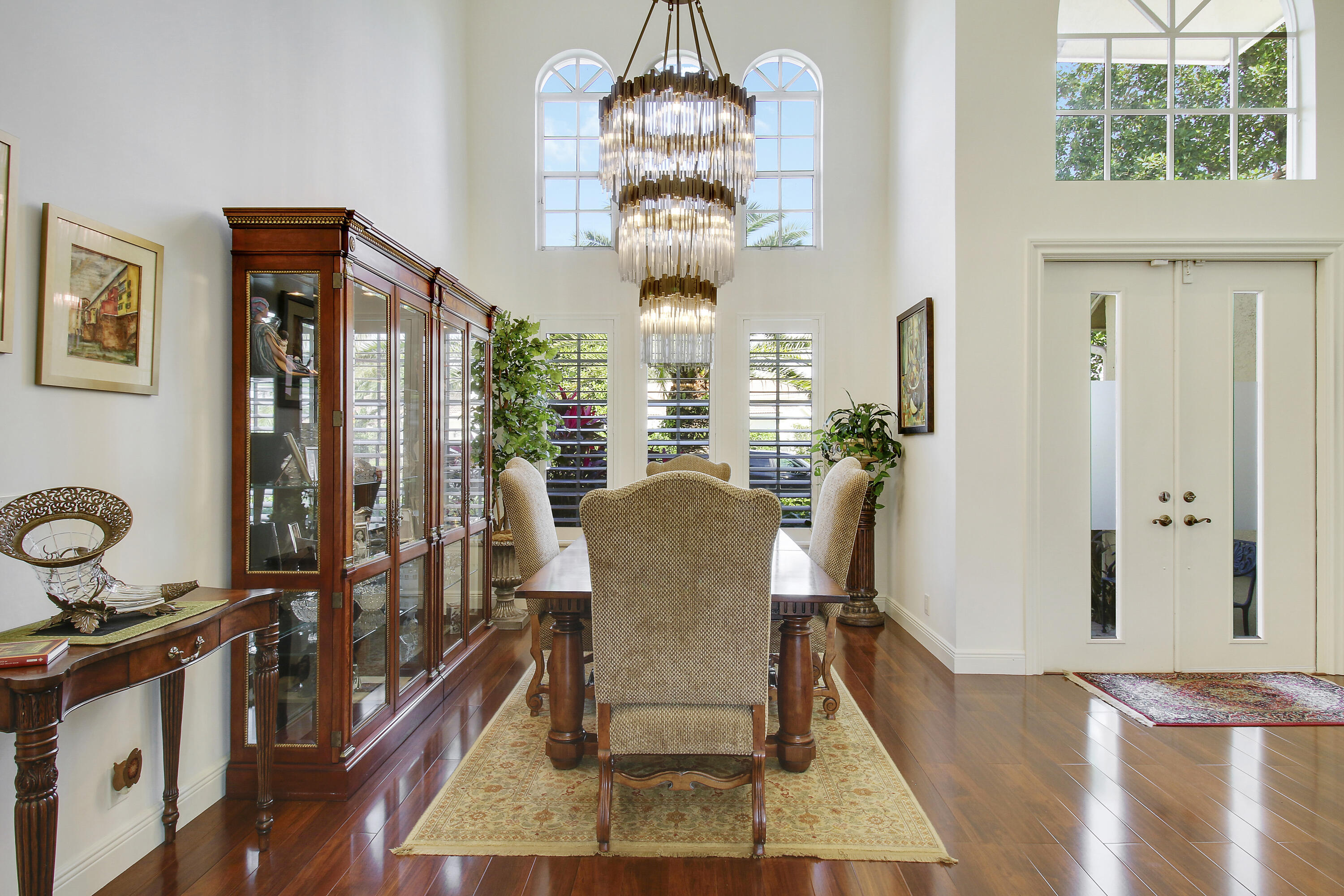 7618 La Corniche Circle