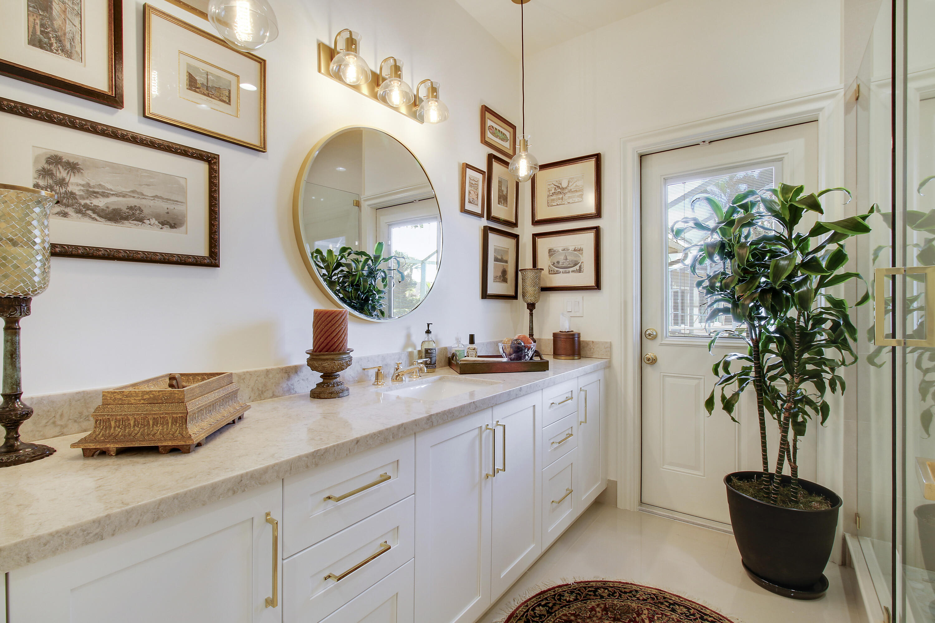 7618 La Corniche Circle