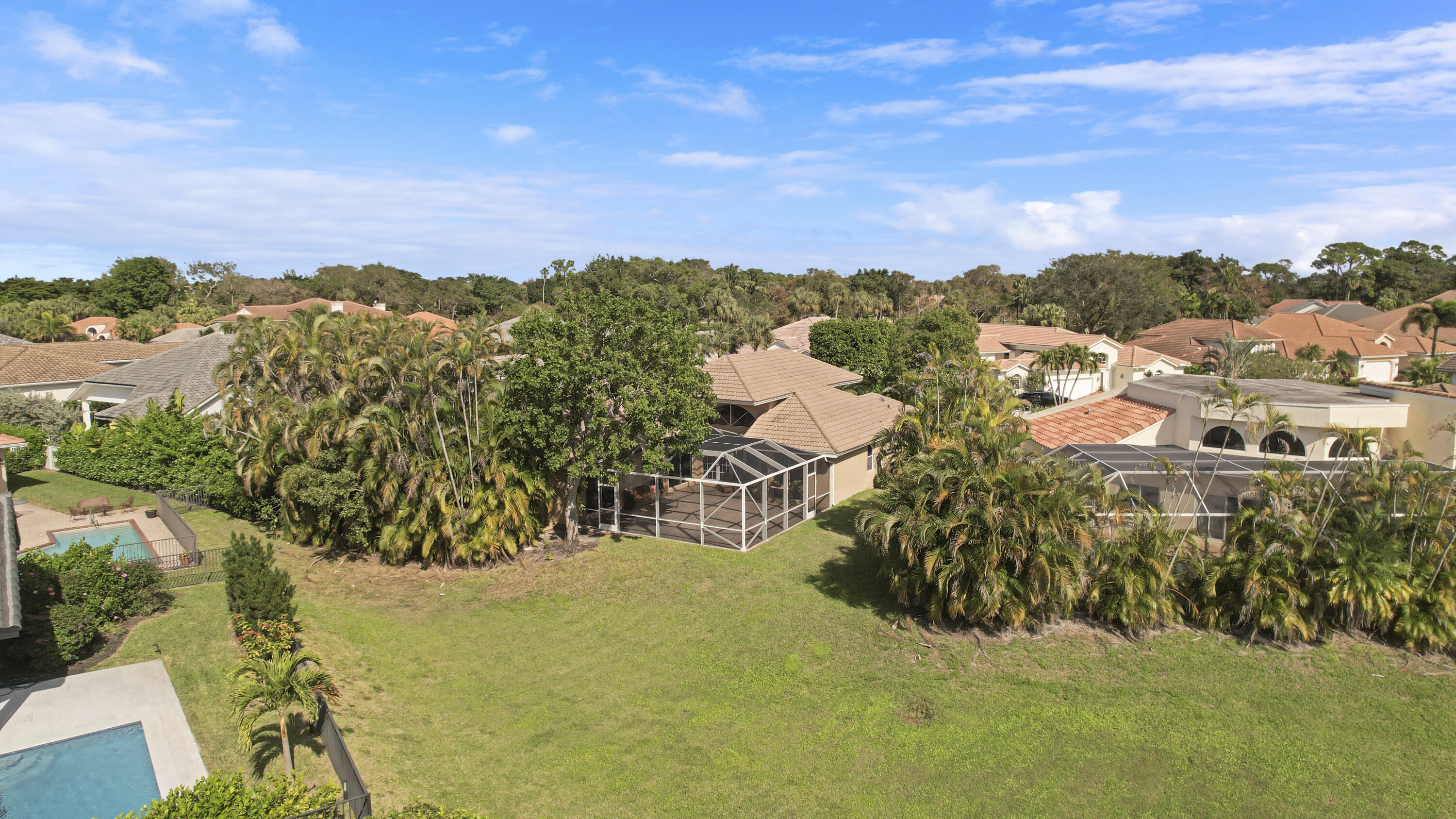 7618 La Corniche Circle