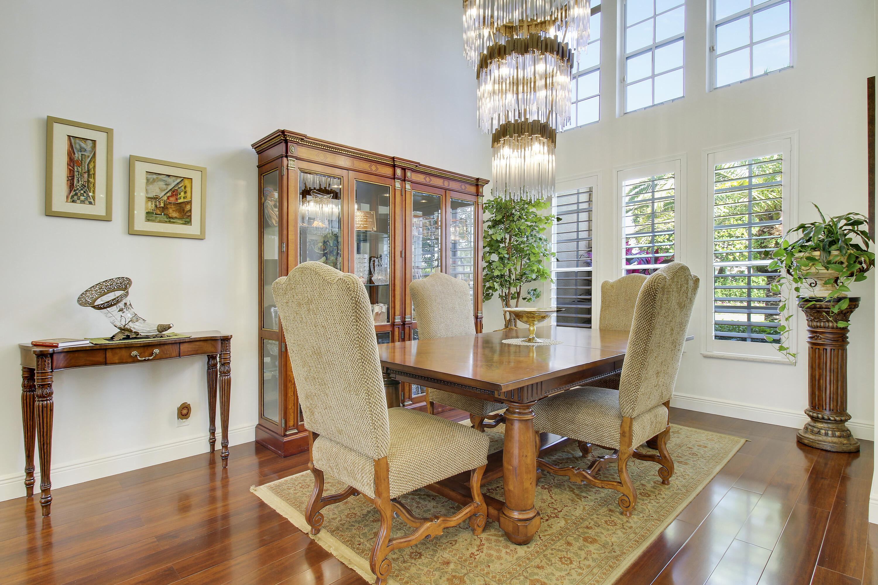 7618 La Corniche Circle