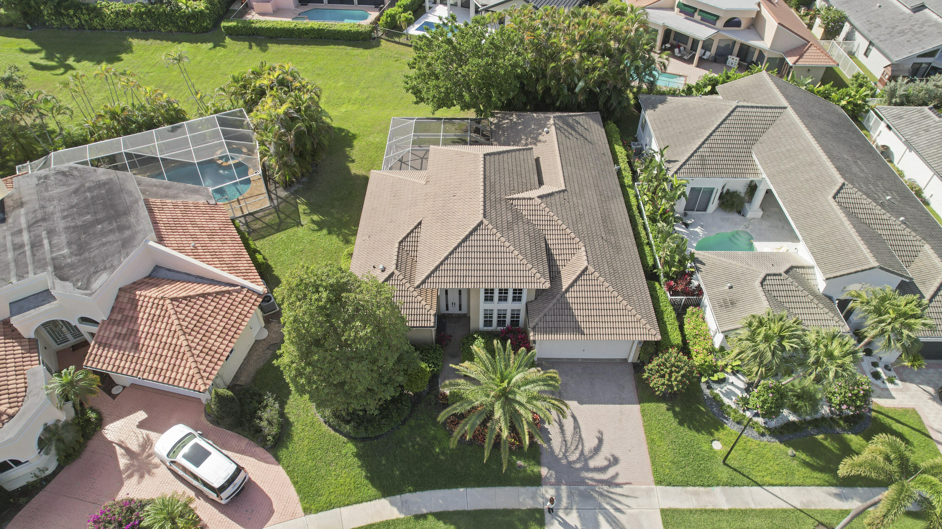 7618 La Corniche Circle