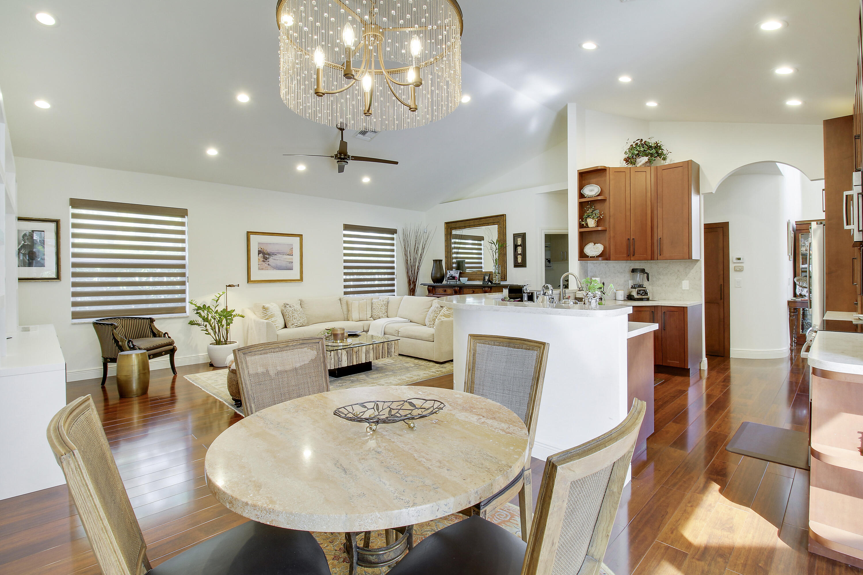 7618 La Corniche Circle