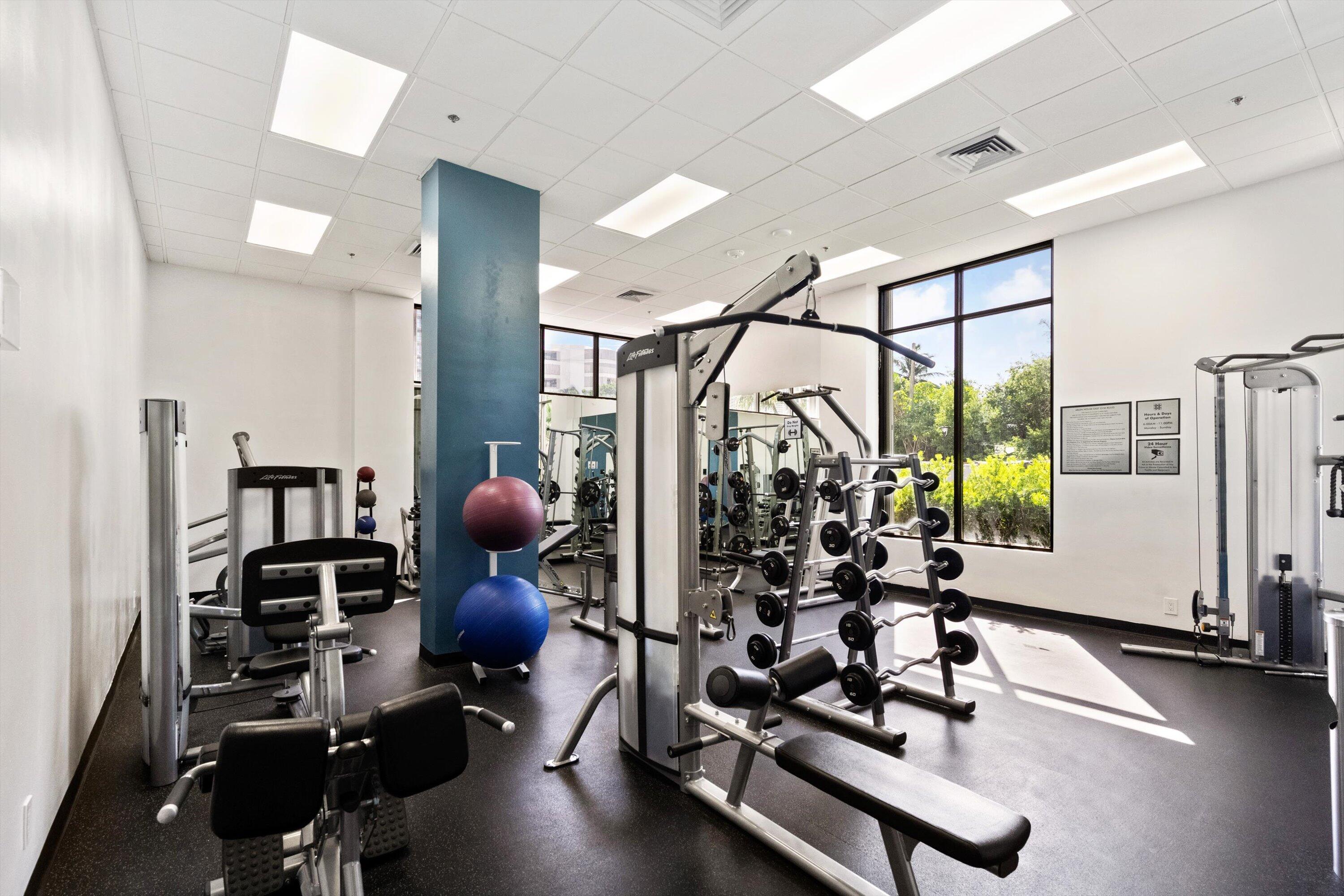 100 Bayview Drive 423