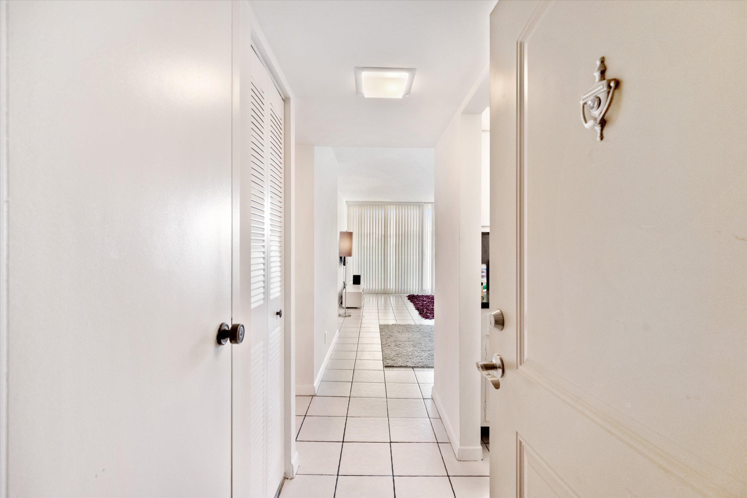 100 Bayview Drive 423