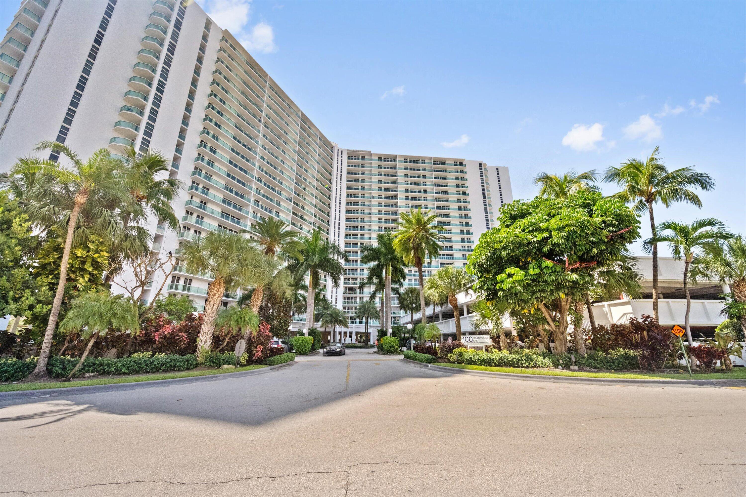 100 Bayview Drive 423