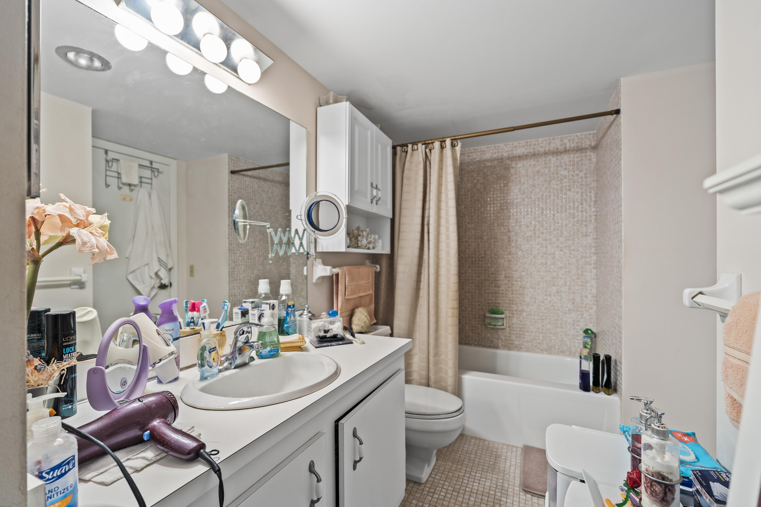 4174 Inverrary Drive 413