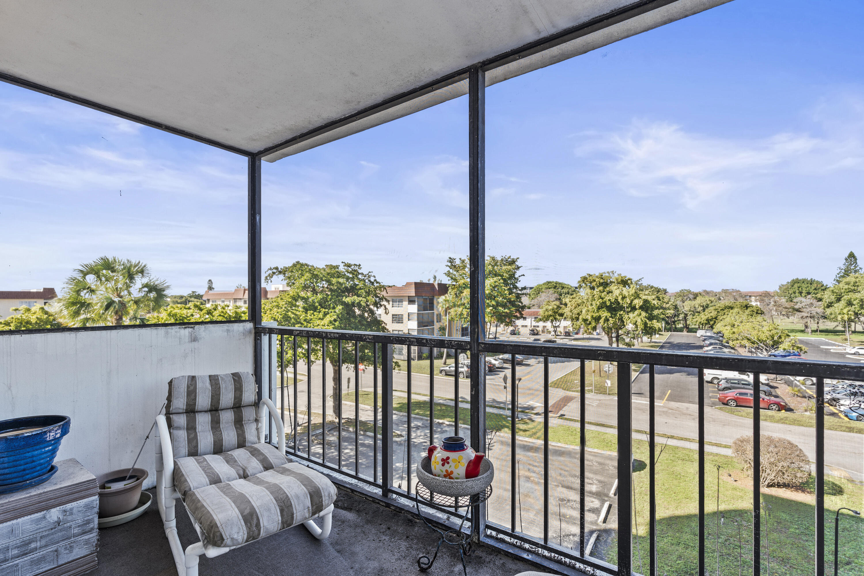 4174 Inverrary Drive 413