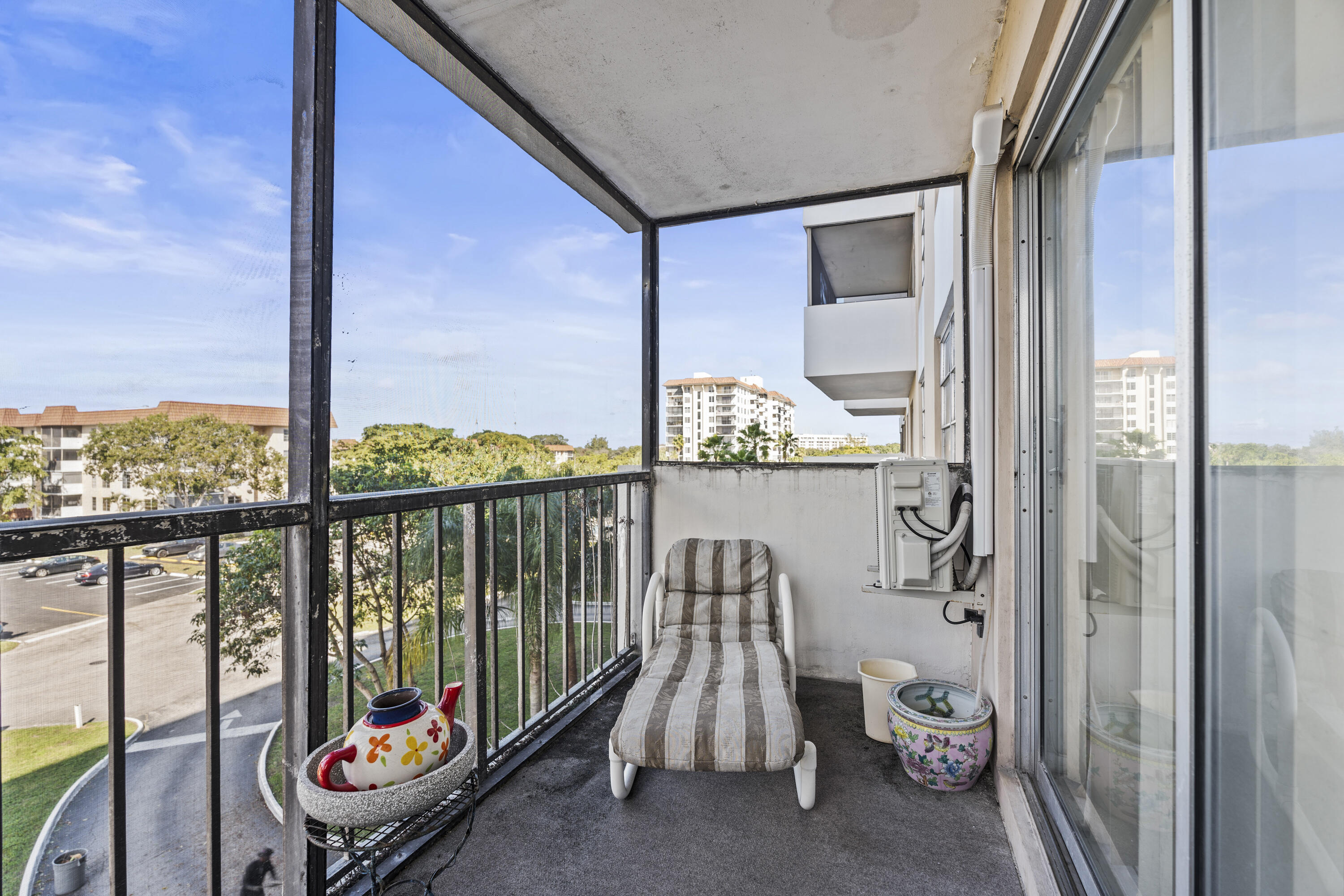 4174 Inverrary Drive 413