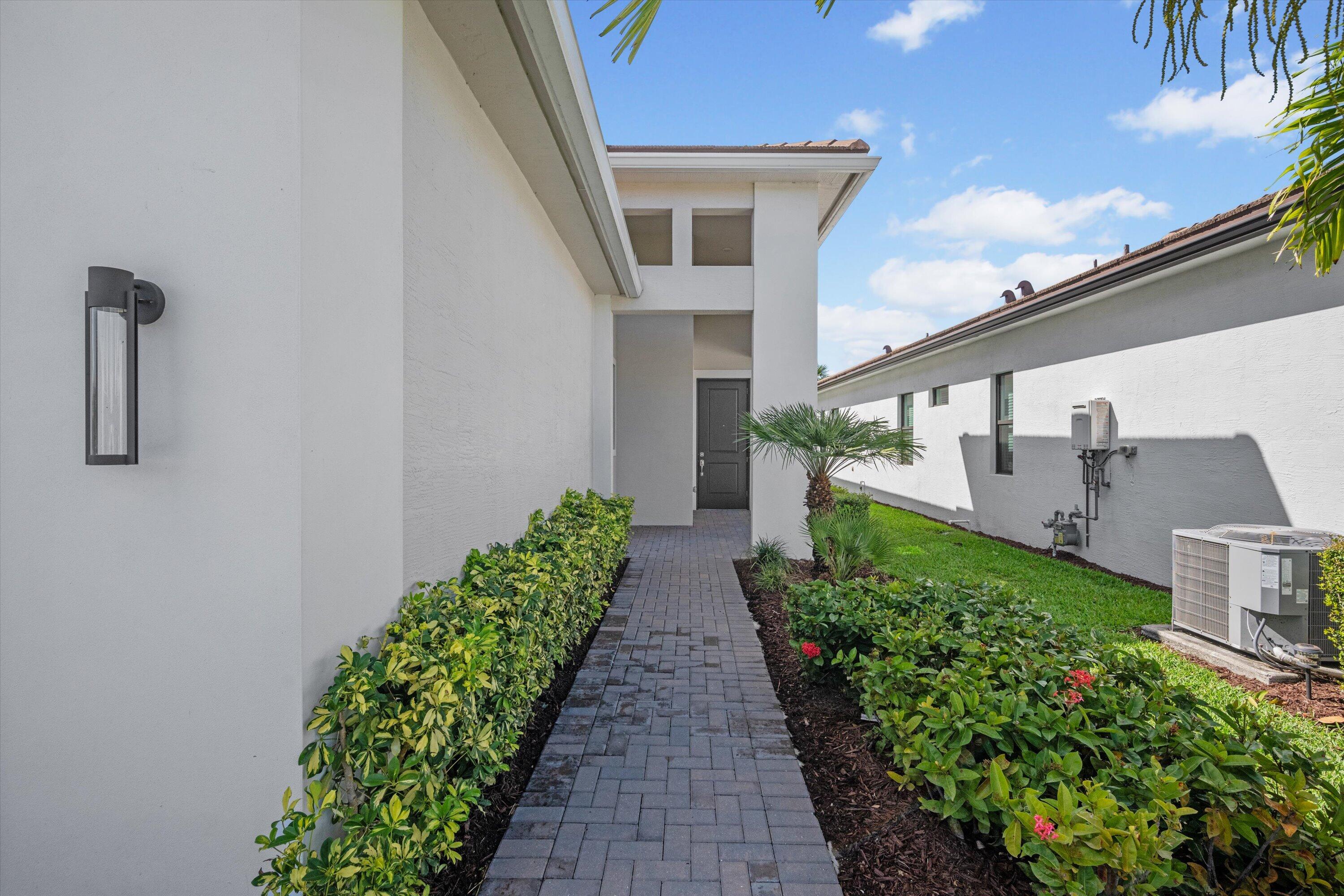 5379 Santa Rosa Lane