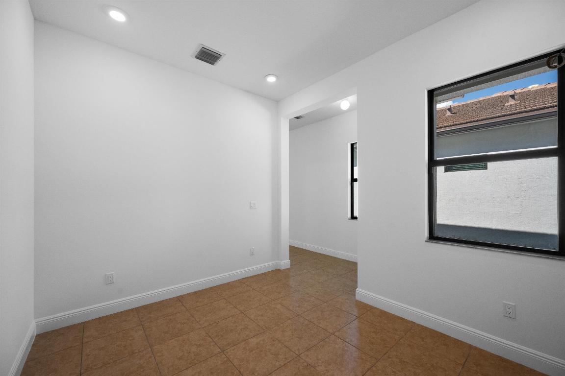 5379 Santa Rosa Lane