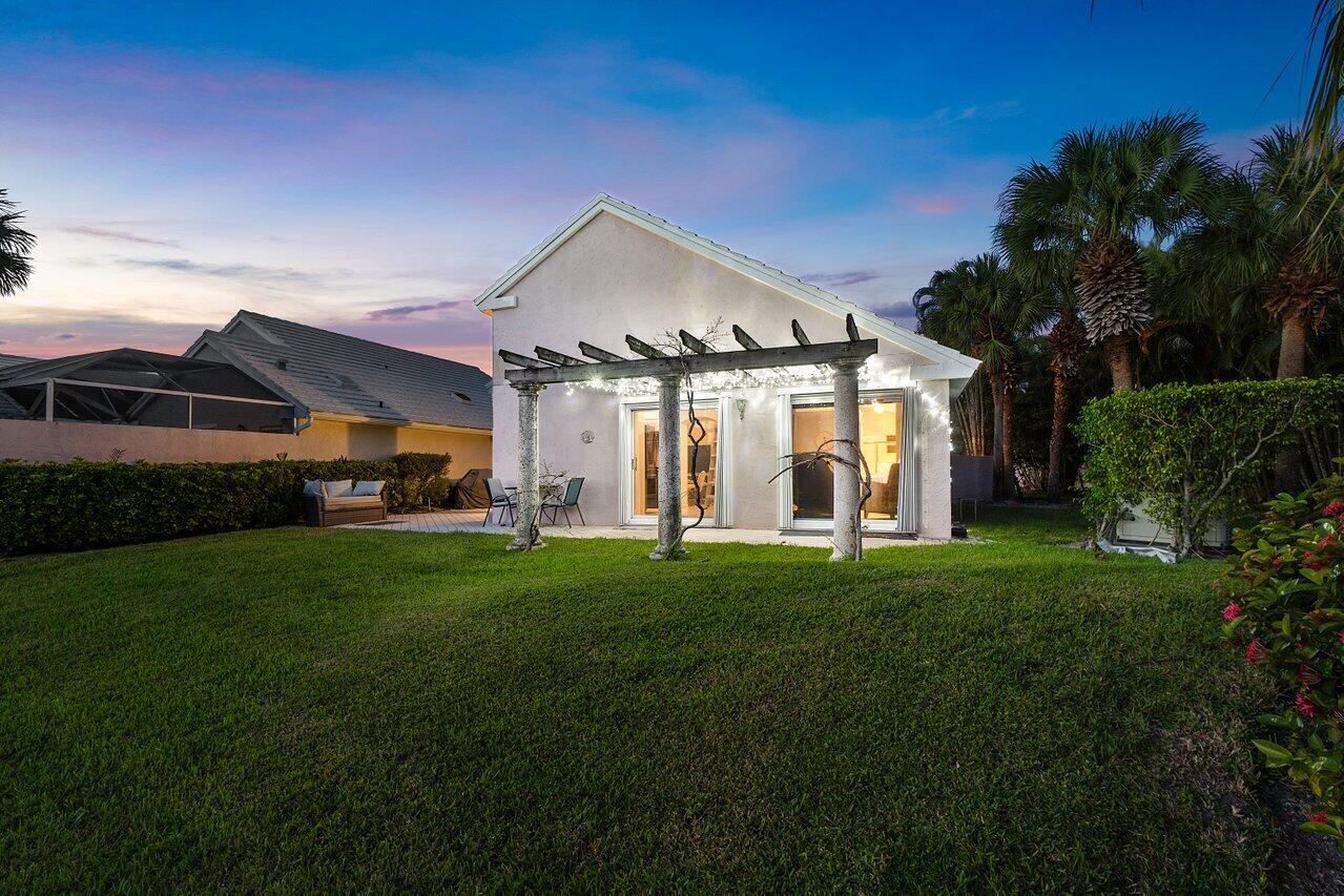 9023 Baybury Lane