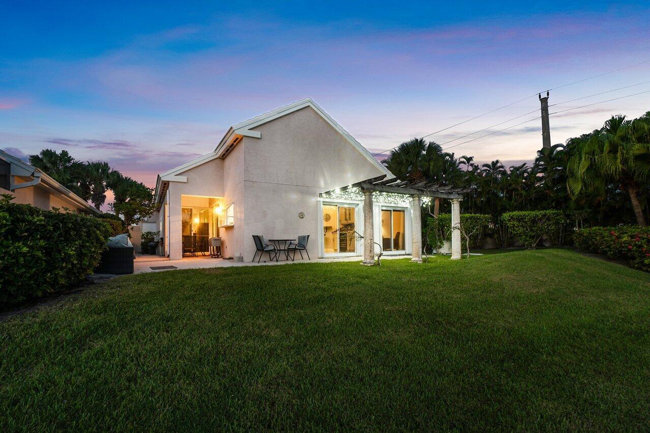9023 Baybury Lane