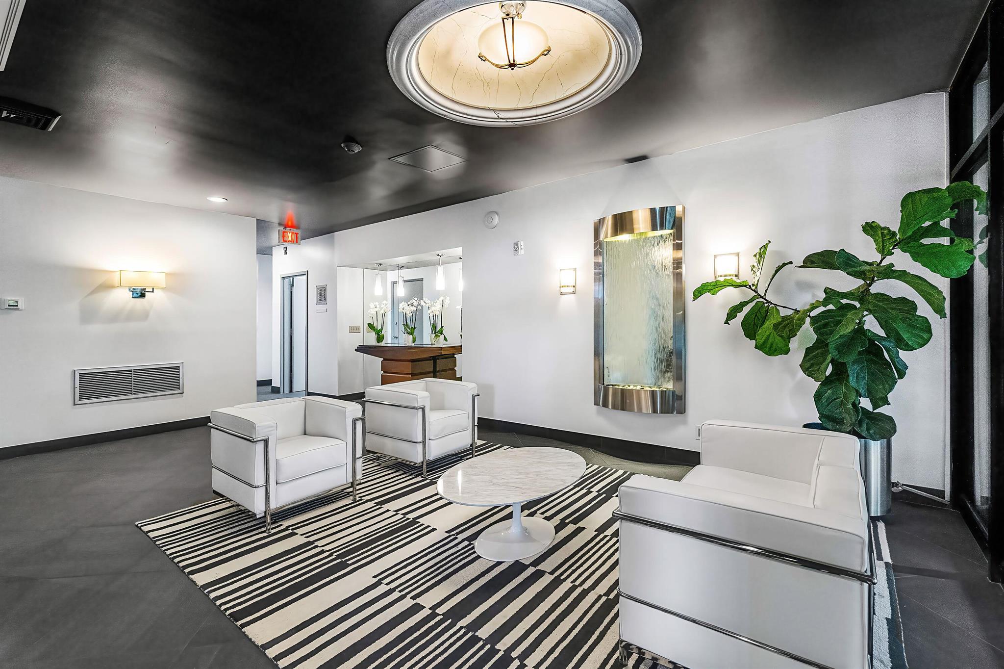 2400 Presidential Way 302