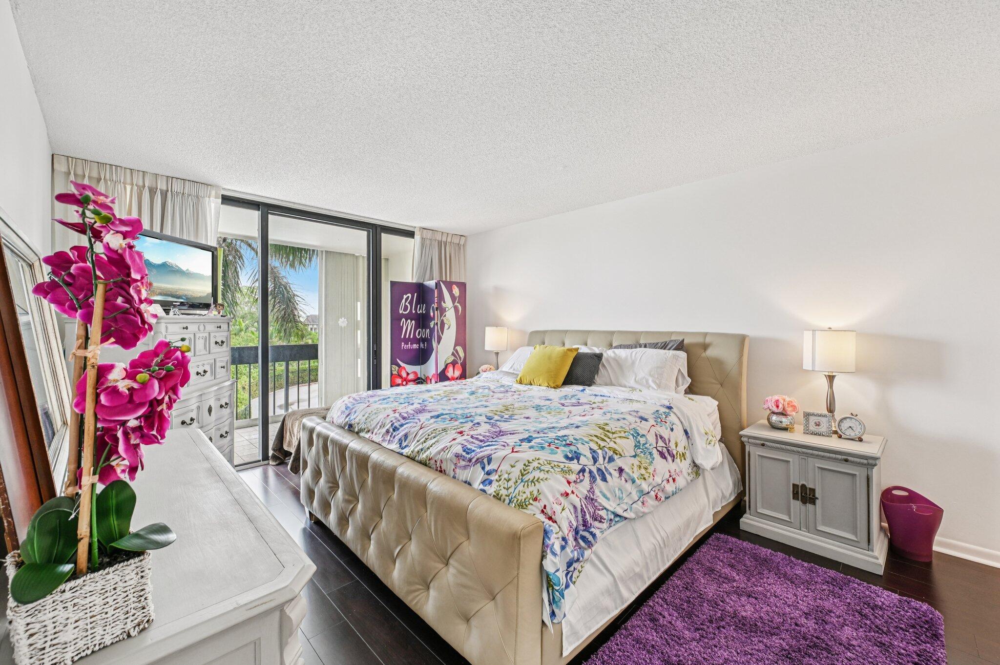 2400 Presidential Way 302