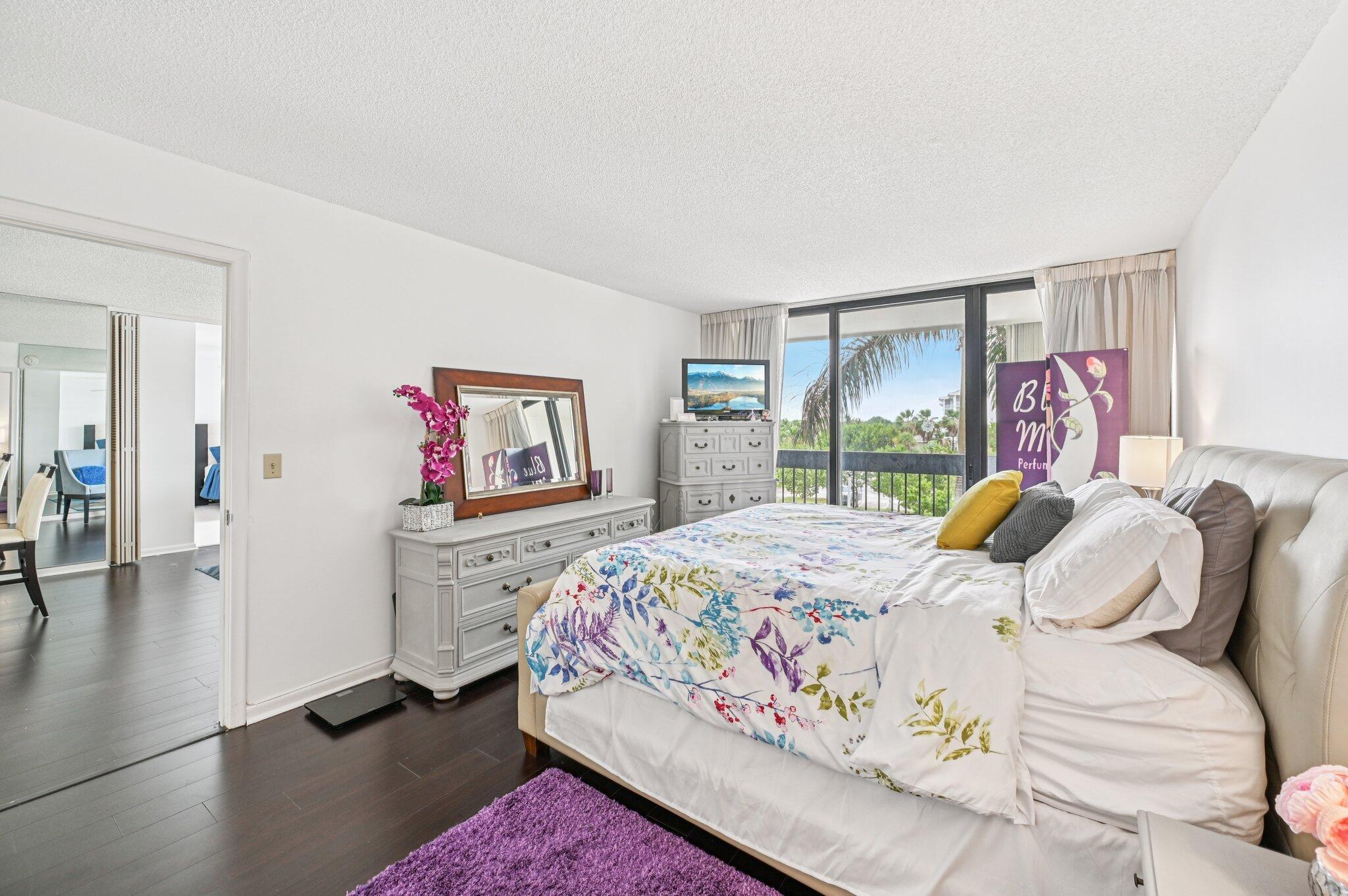 2400 Presidential Way 302