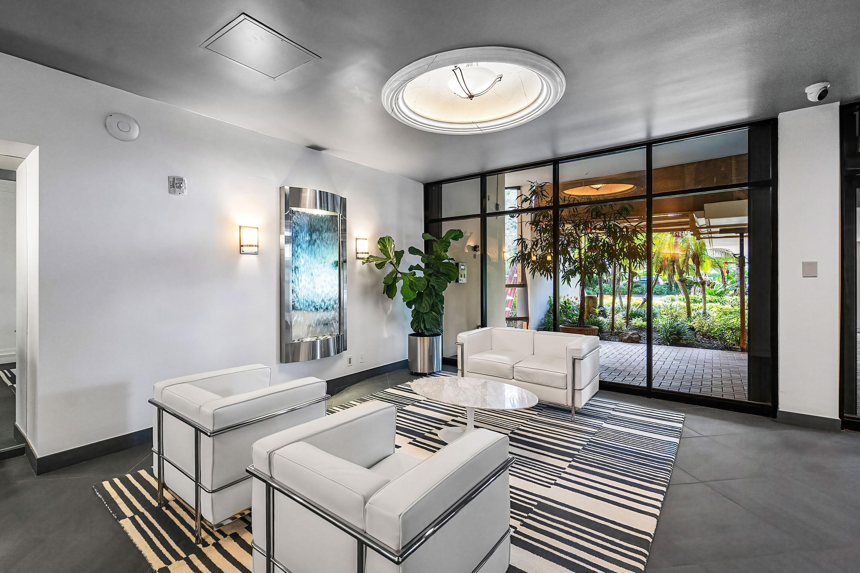 2400 Presidential Way 302