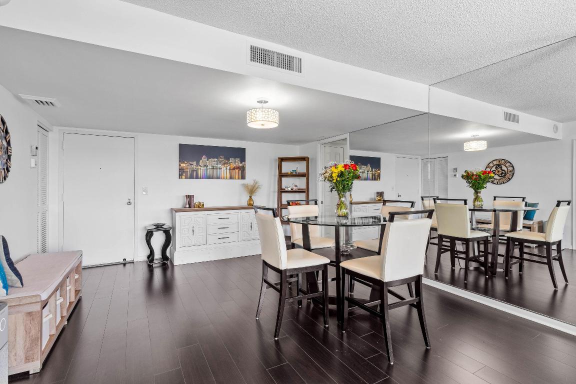 2400 Presidential Way 302