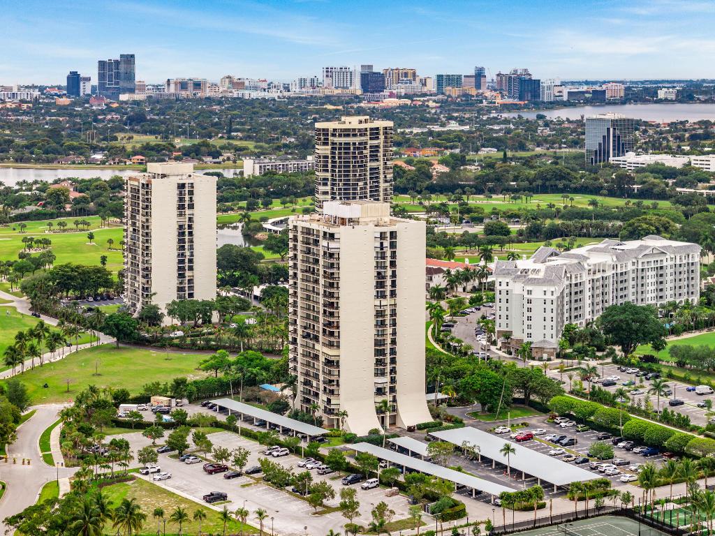 2400 Presidential Way 302