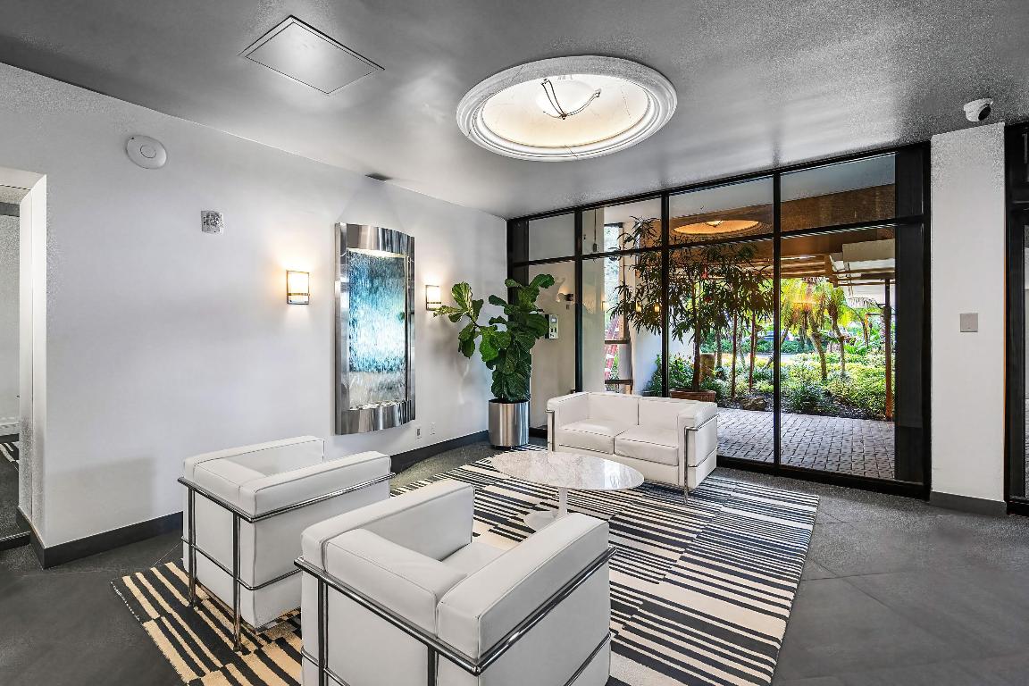 2400 Presidential Way 302