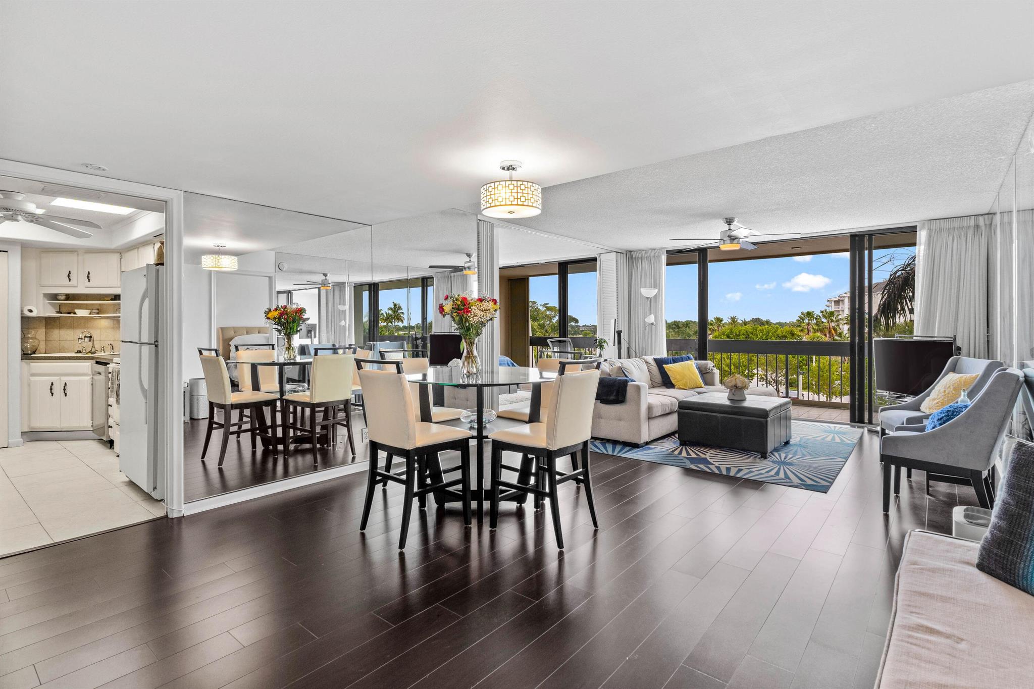 2400 Presidential Way 302