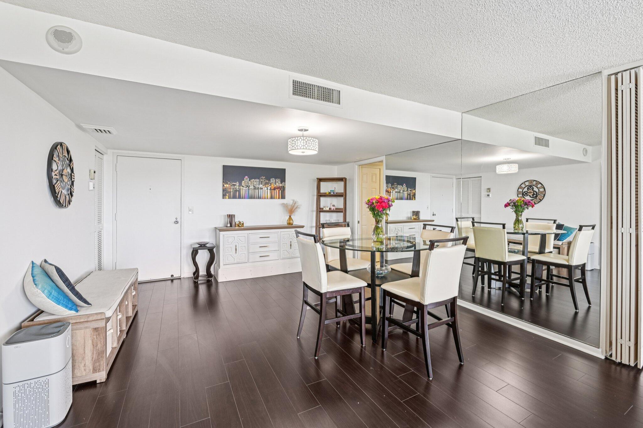 2400 Presidential Way 302