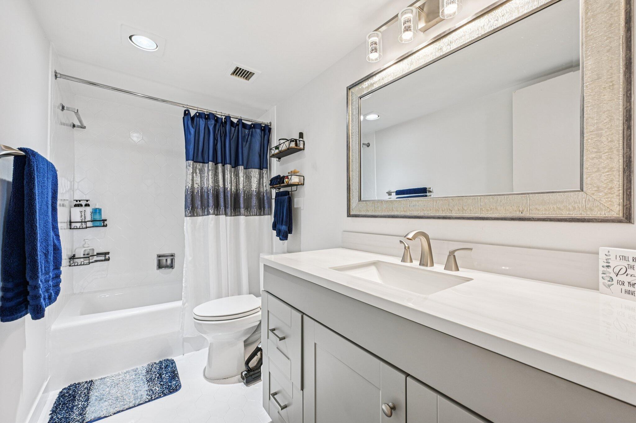 2400 Presidential Way 302