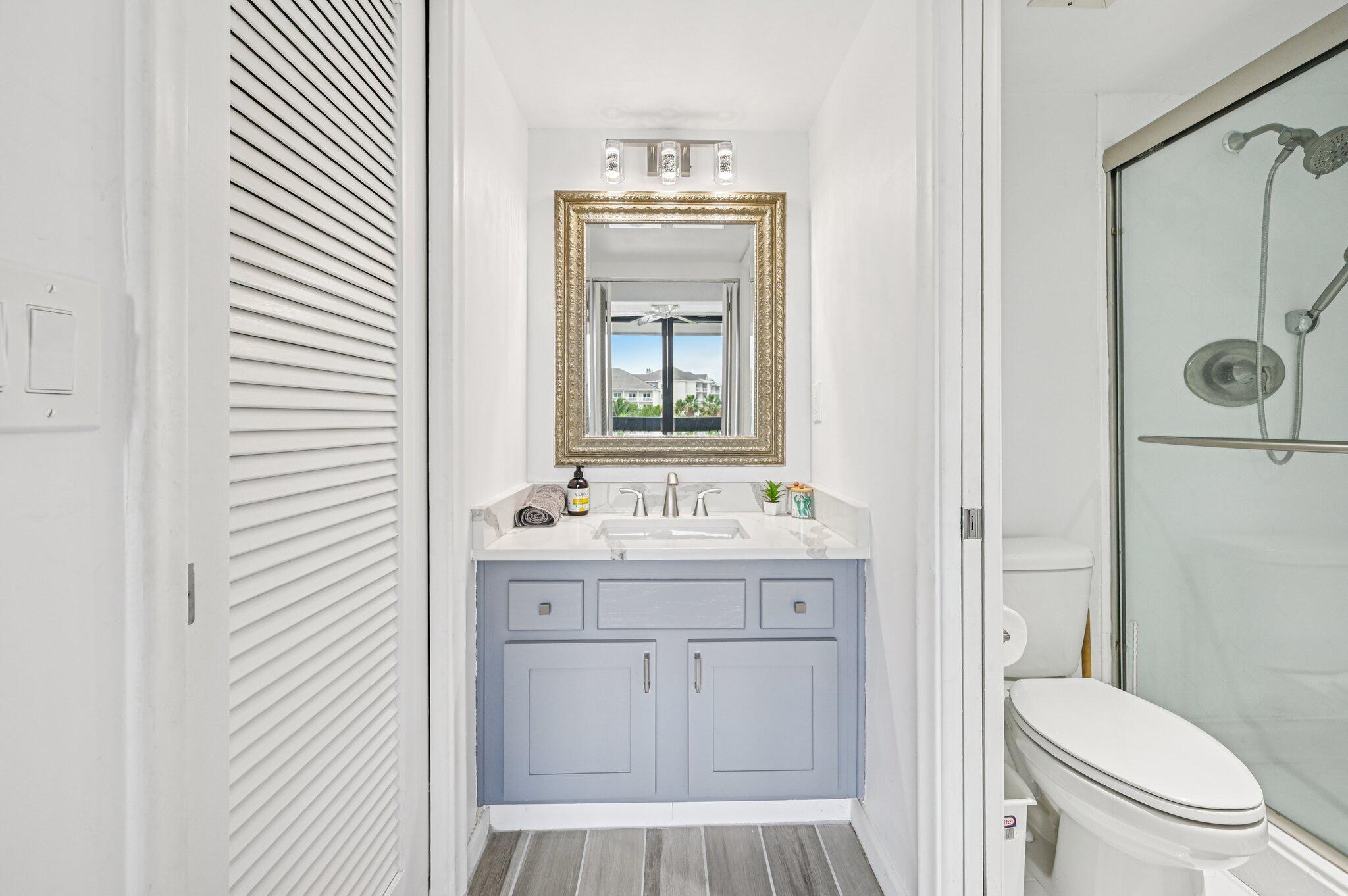 2400 Presidential Way 302