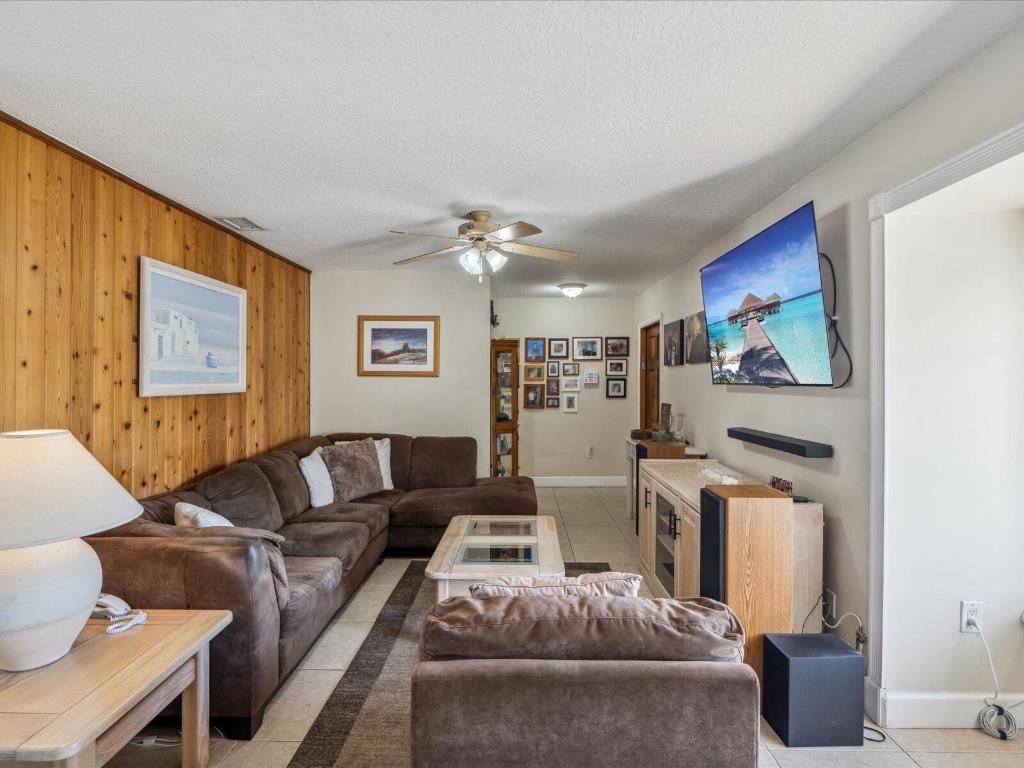 11455 NW 41st Street