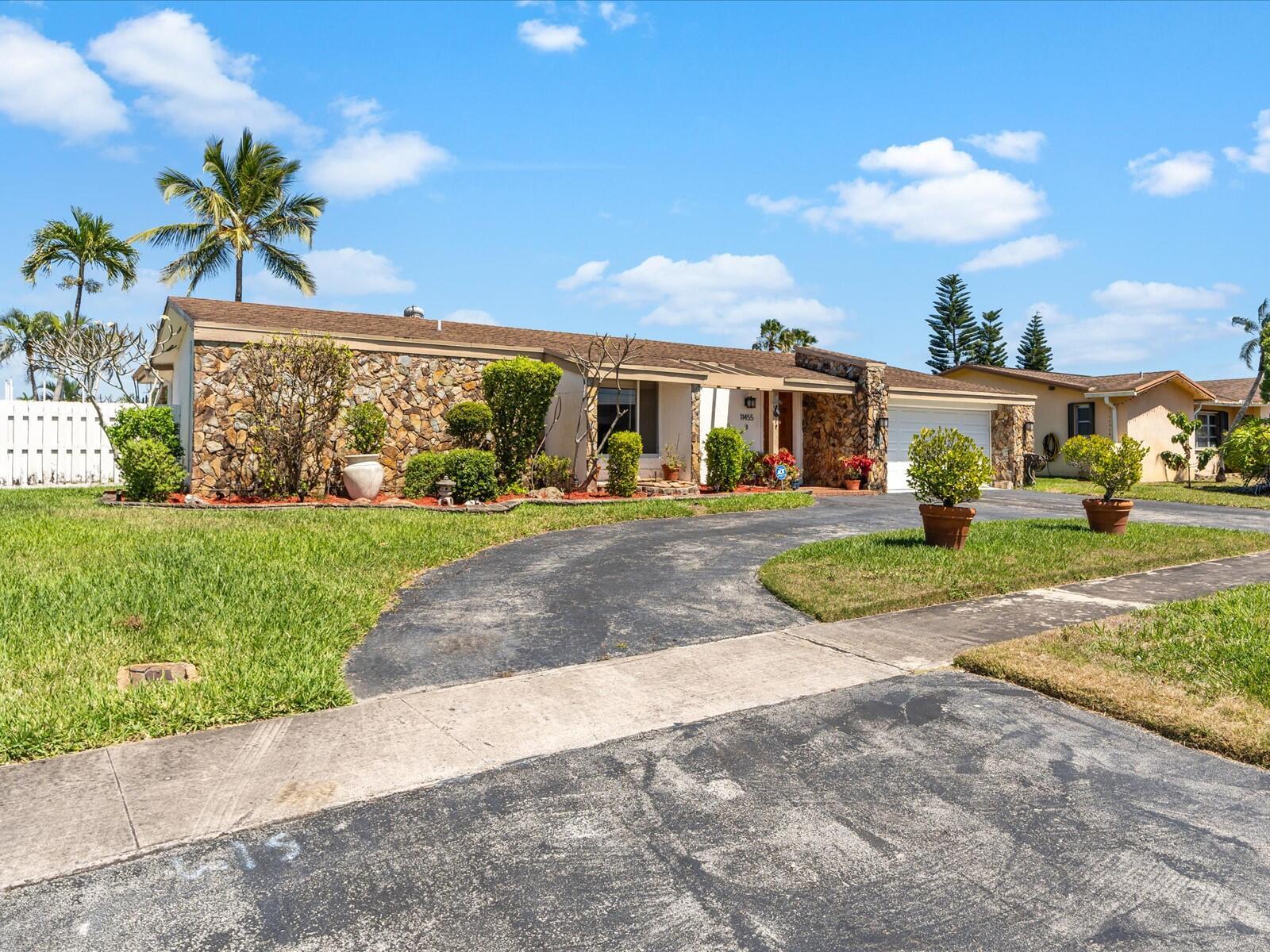 11455 NW 41st Street