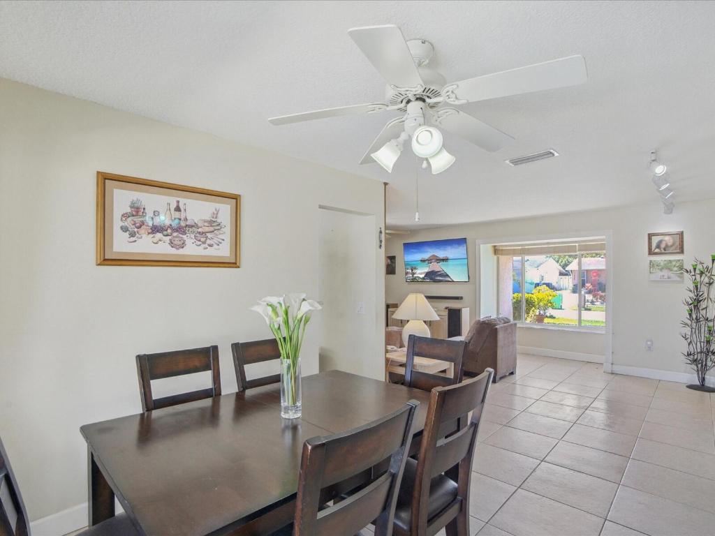 11455 NW 41st Street