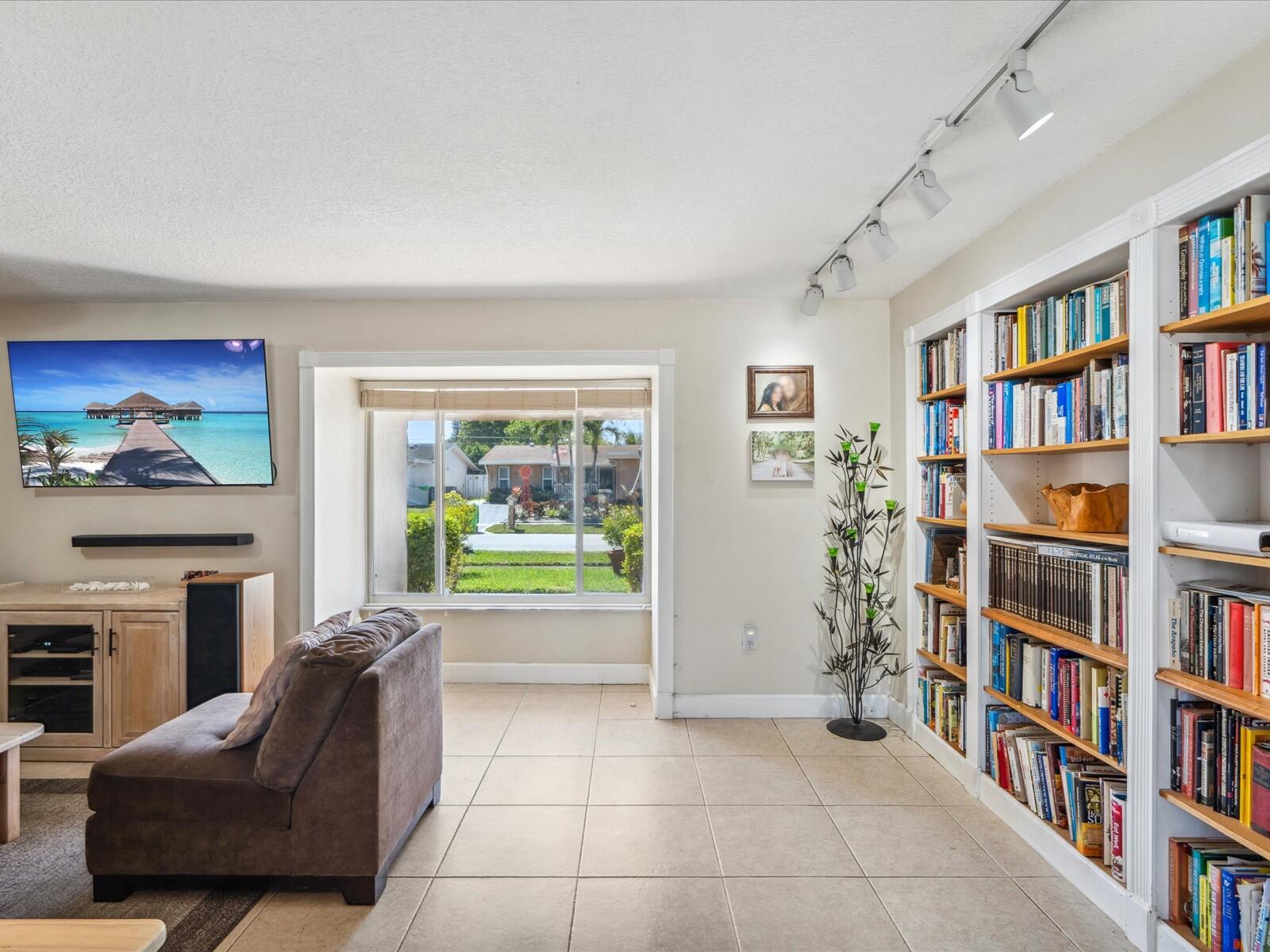 11455 NW 41st Street