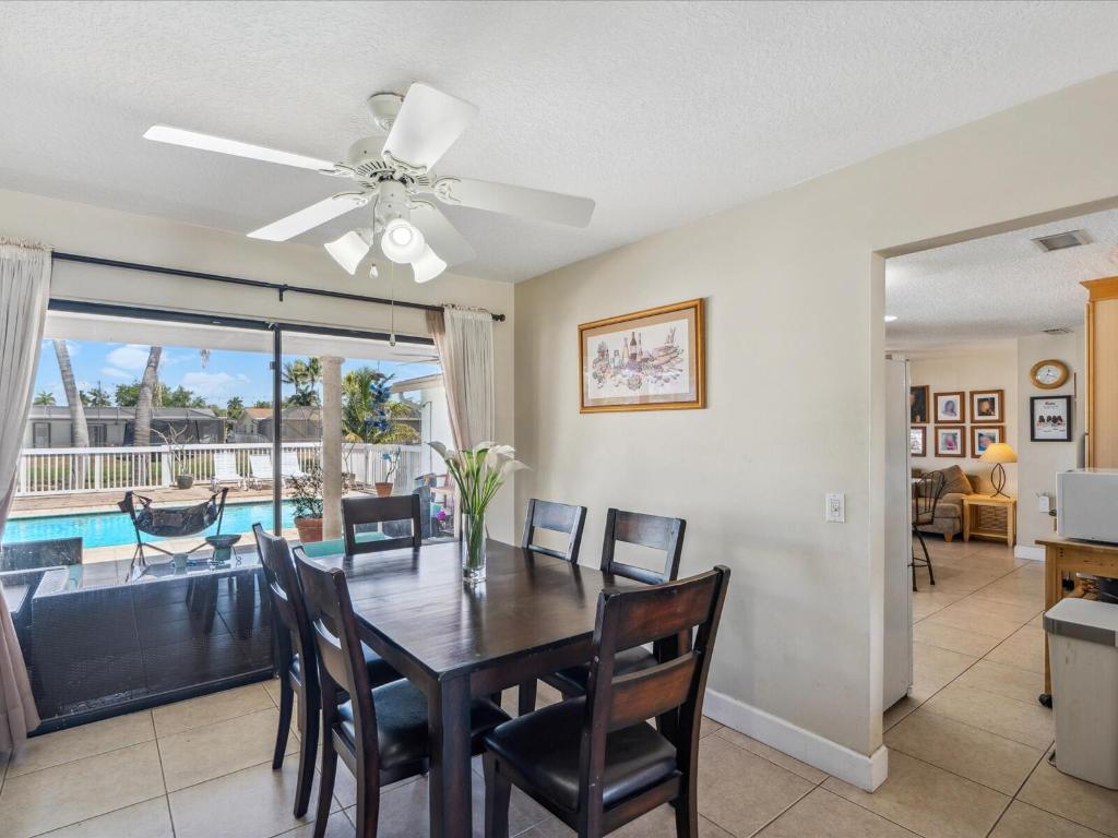 11455 NW 41st Street