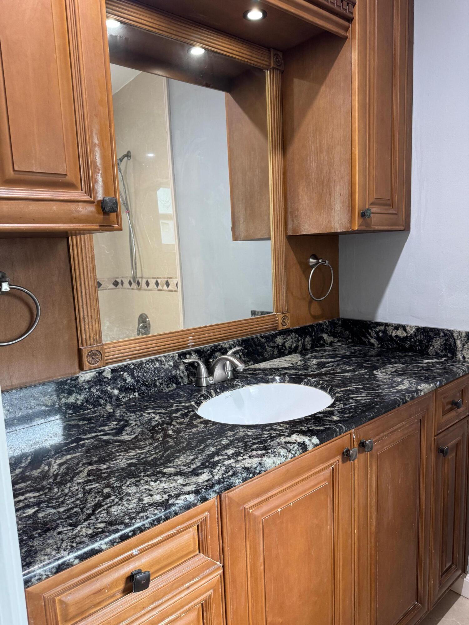 11050 NW 36th Street 1-2