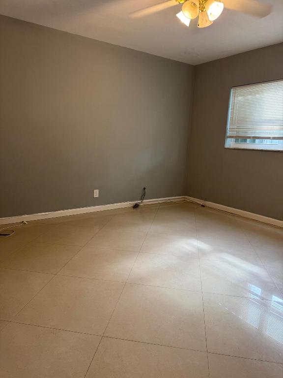 11050 NW 36th Street 1-2