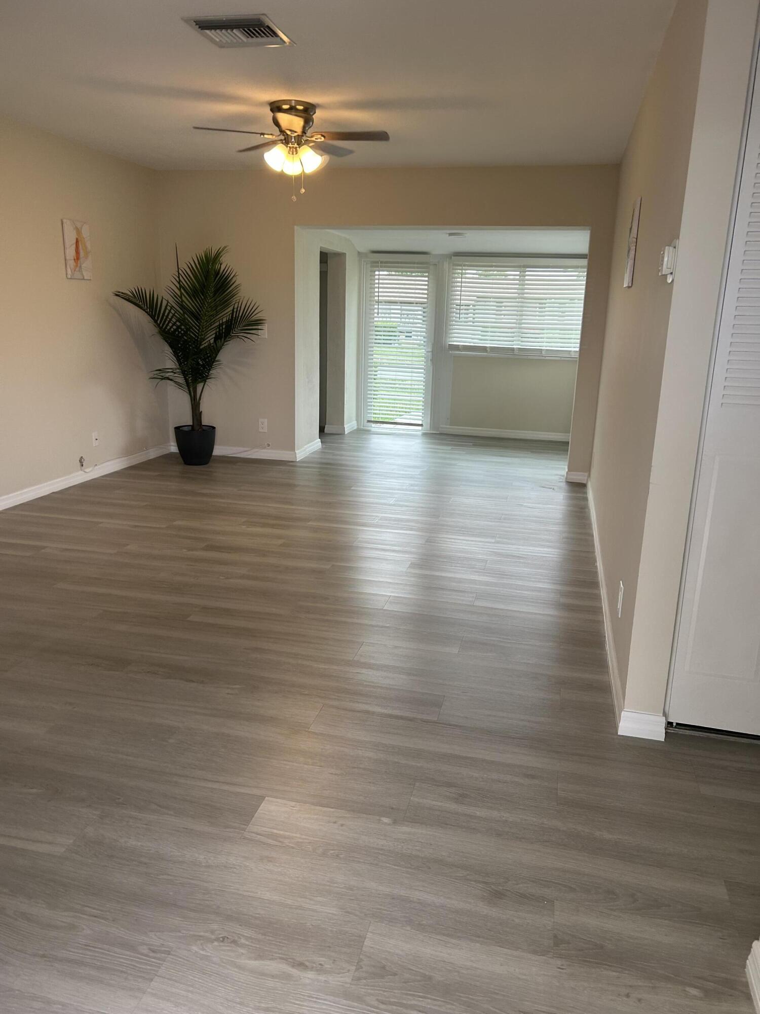 2844 E Crosley A Drive E A