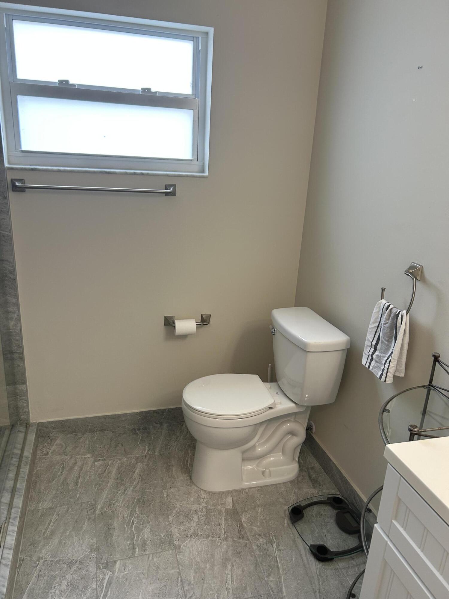 2844 E Crosley A Drive E A