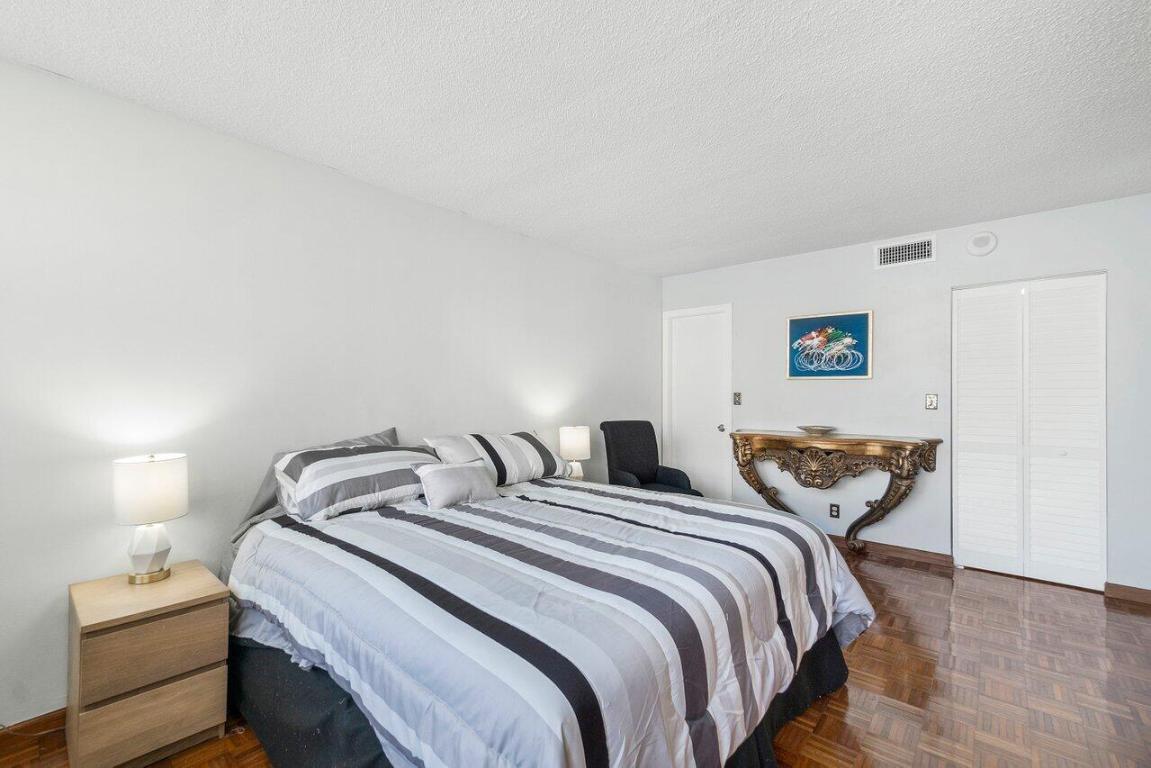 1801 S Ocean Drive 334